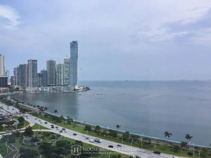 Villa del mar Avenida Balboa Panama en alquiler — 5