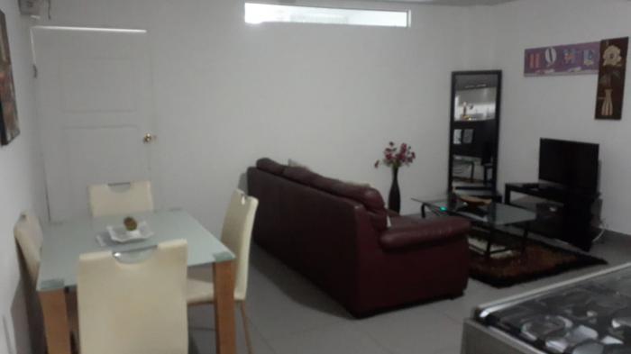 Colores de bella vista 1 room for rent