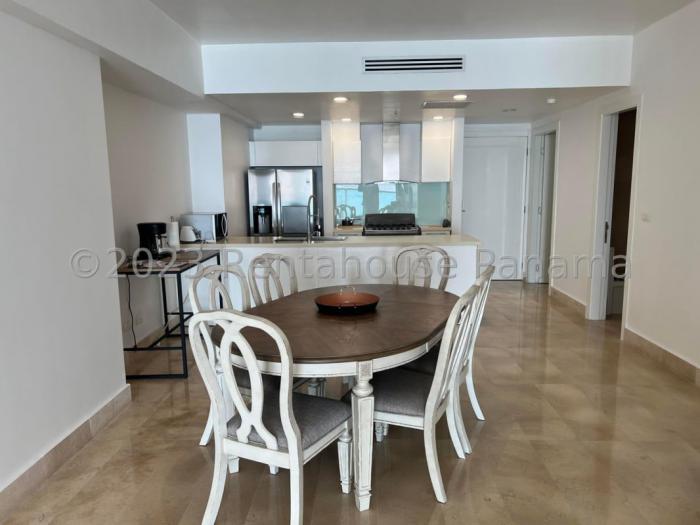 Yoo balboa avenue panama for rent