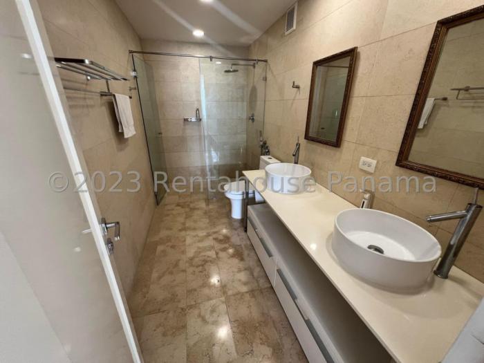 Yoo balboa avenue panama for rent