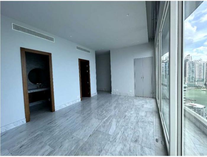 Apartment rental in sky 4 bedrooms