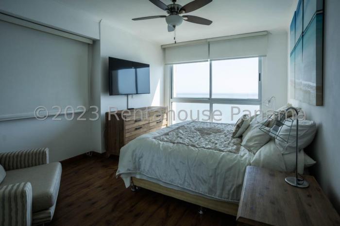H2o on the ocean 2 rooms for rent