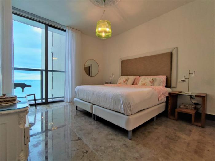 Yoo 1 room for rent