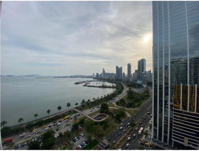 Bayfront tower  Panama amoblado en alquiler
