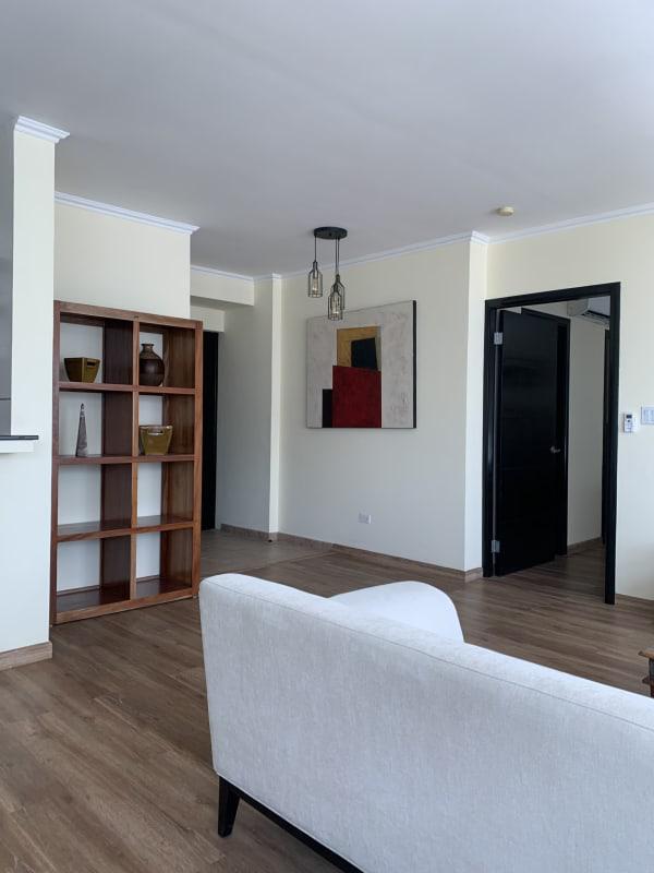 Apartment in bayfront avenue balboa for rent