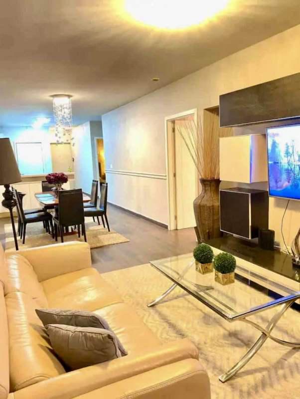White panama 2 bedrooms