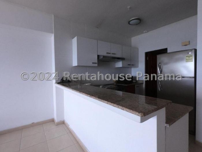 Grand bay tower 2 rooms for rent