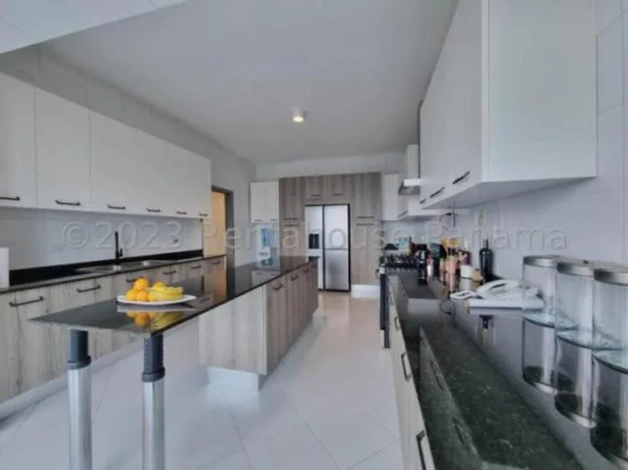 Miramar Avenida Balboa Panama en alquiler — 4