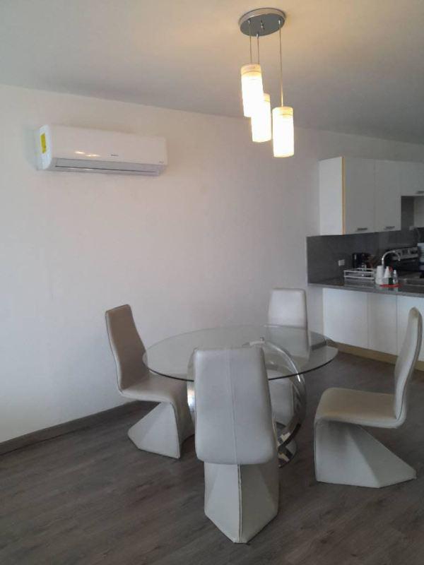 Apartment in white tower avenue balboa for rent