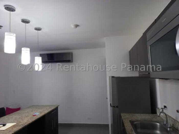Apartamento en Colores de bella vista Avenida Balboa en alquiler