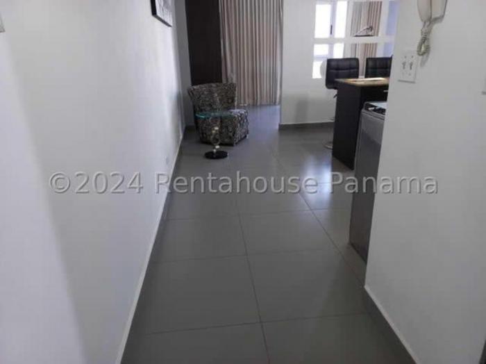 Apartamento en Colores de bella vista Avenida Balboa en alquiler