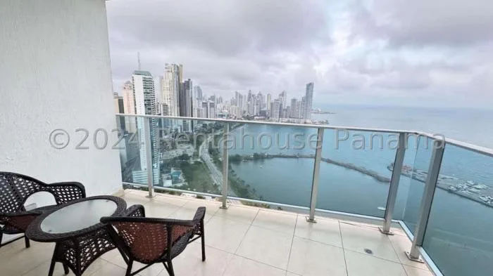 Apartamento en White de 2 habitaciones en alquiler — 3