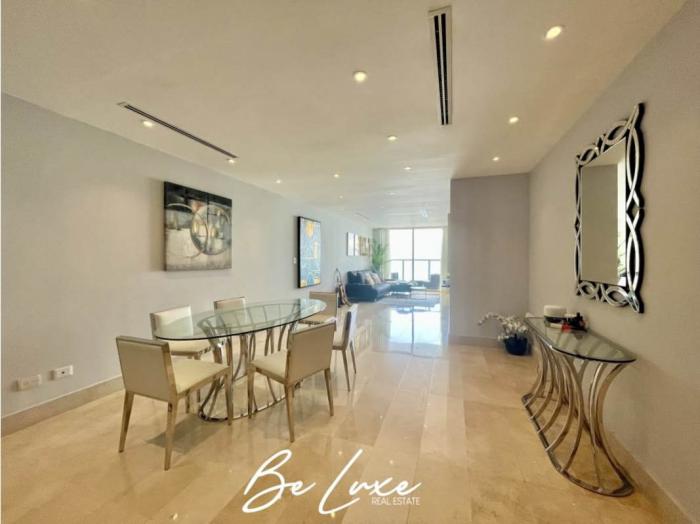 Apartment in yoo avenue balboa for rent