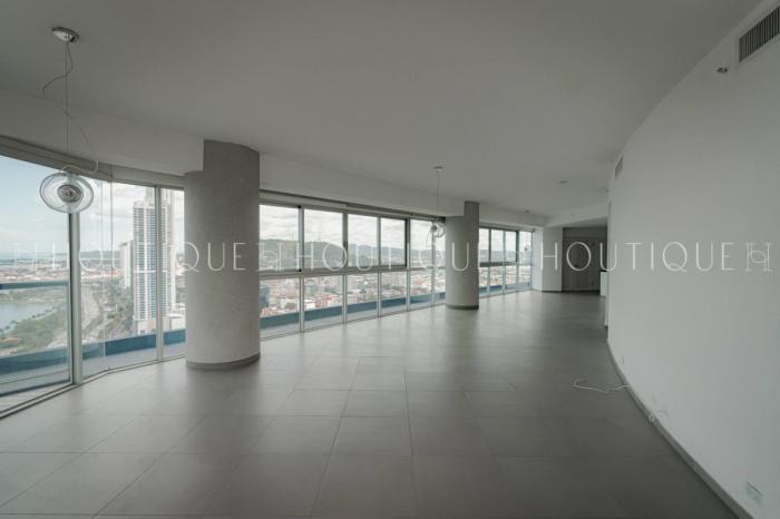 Yacht club tower Avenida Balboa 2 habitaciones