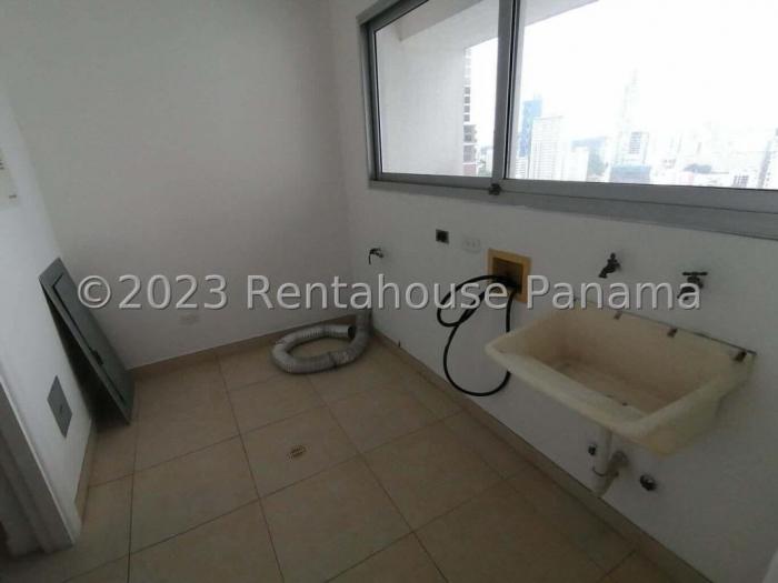 Apartment in waters on the bay avenue balboa for rent