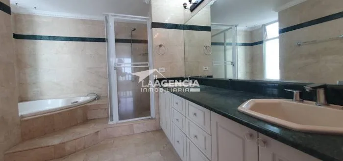 Apartamento en Vista marina Avenida Balboa en alquiler — 2