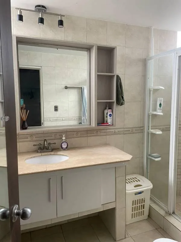Alquiler de apartamento en Torres del pacifico 3 habitaciones — 2