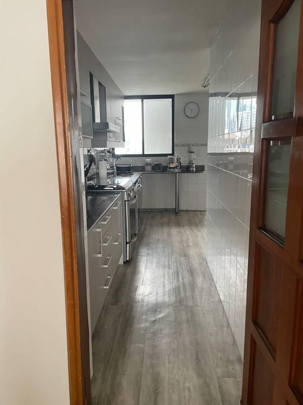 Alquiler de apartamento en Torres del pacifico 3 habitaciones
