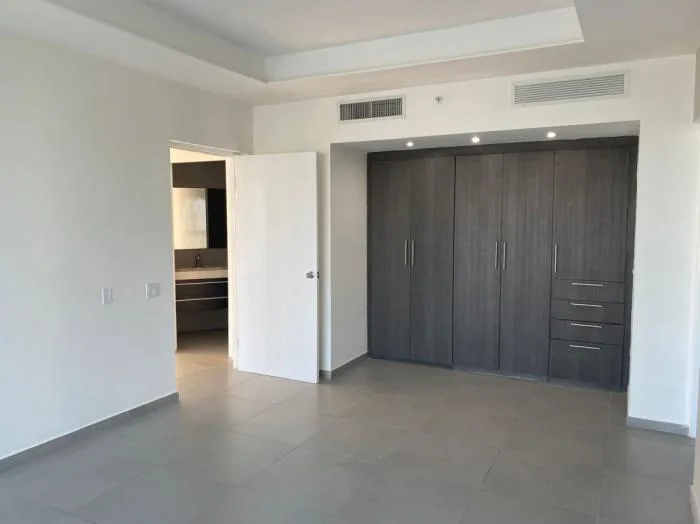 Apartamento en Yacht club tower Avenida Balboa en alquiler — 2