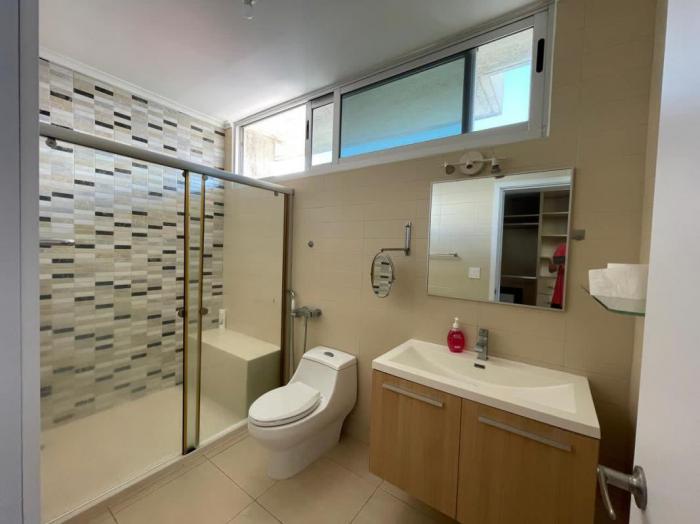 Apartment rental in waters on the bay 3 bedrooms