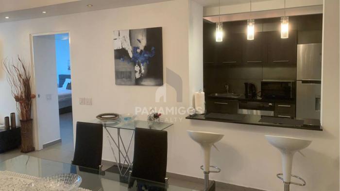 Alquiler de apartamento en Yacht club tower 2 habitaciones