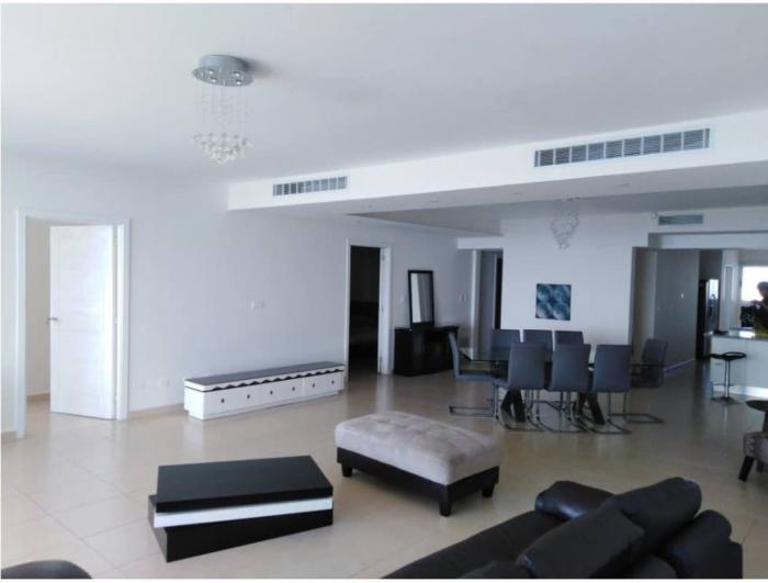 Apartment for rent in waters on the bay with 3 bedrooms