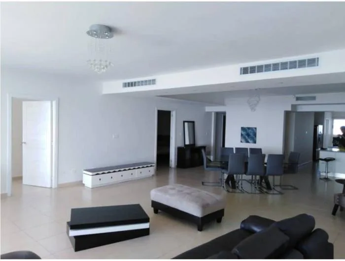 Apartamento en alquiler en Waters on the bay de 3 habitaciones — 4