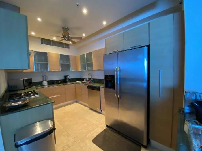 Apartamento en alquiler en Ph destiny de 3 habitaciones