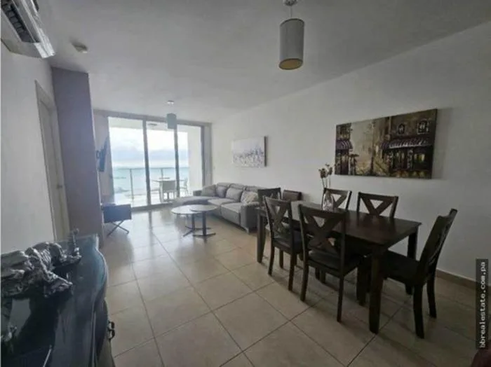 Apartamento en White de 3 recamaras en alquiler — 2