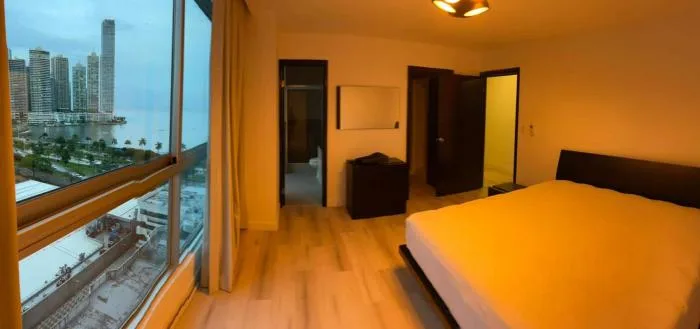 Bayfront tower Avenida Balboa 1 recamara — 2