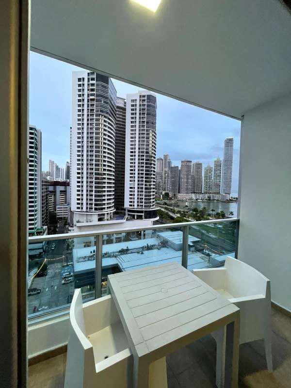 Bayfront tower Avenida Balboa 1 recamara