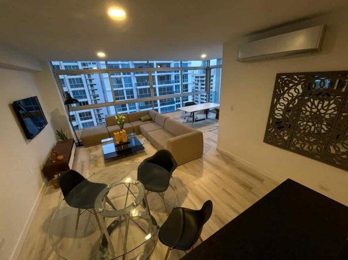 Bayfront tower Avenida Balboa 1 recamara