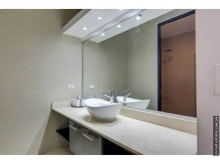 Apartamento en sky de 2 recamaras en alquiler — 4