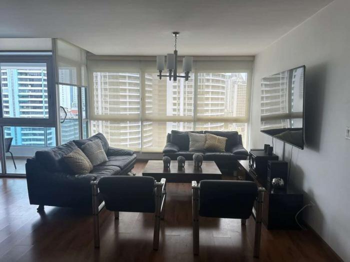 Apartment in bayfront tower avenue balboa for rent