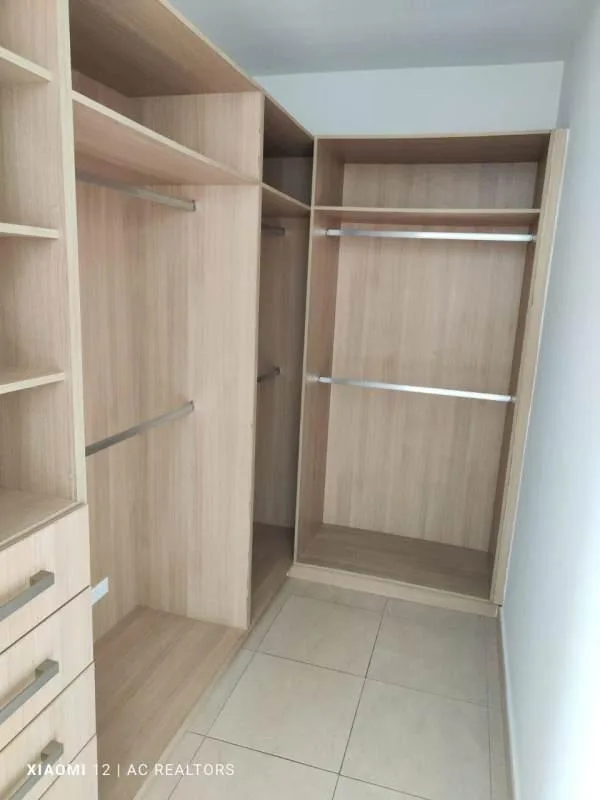 Apartamento en White de 2 recamaras en alquiler — 2