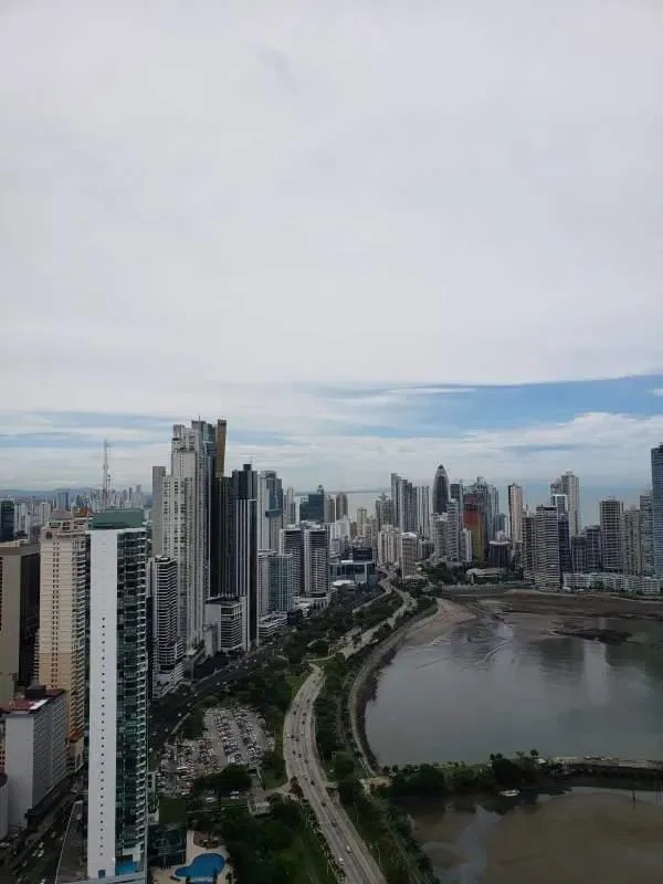 Apartamento en White de 2 recamaras en alquiler — 4