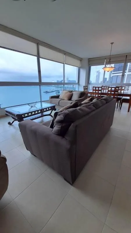 Grand bay tower Avenida Balboa Panama en alquiler — 2