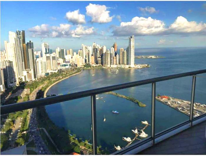 3-bedroom apartment in yacht club for rent