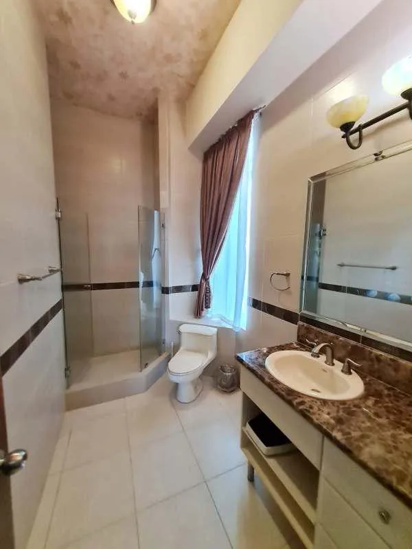 Apartamento en Vista marina Avenida Balboa en alquiler — 2