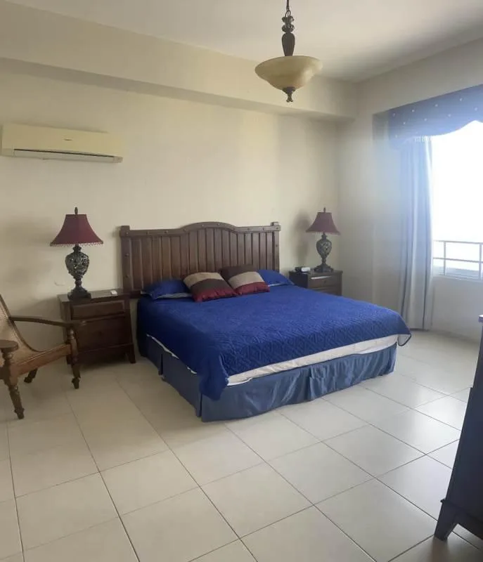 Apartamento en Vista marina Avenida Balboa en alquiler — 4