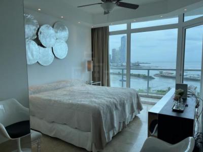 Ph sky 130 m2 2 large bedrooms each with its private bathroom, with balcony with frontal sea view