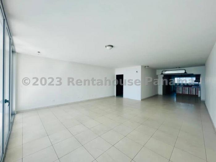 Apartamento en Waters on the bay de 2 recamaras en venta