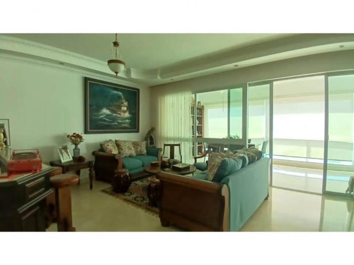 Vista marina 3 habitaciones en venta