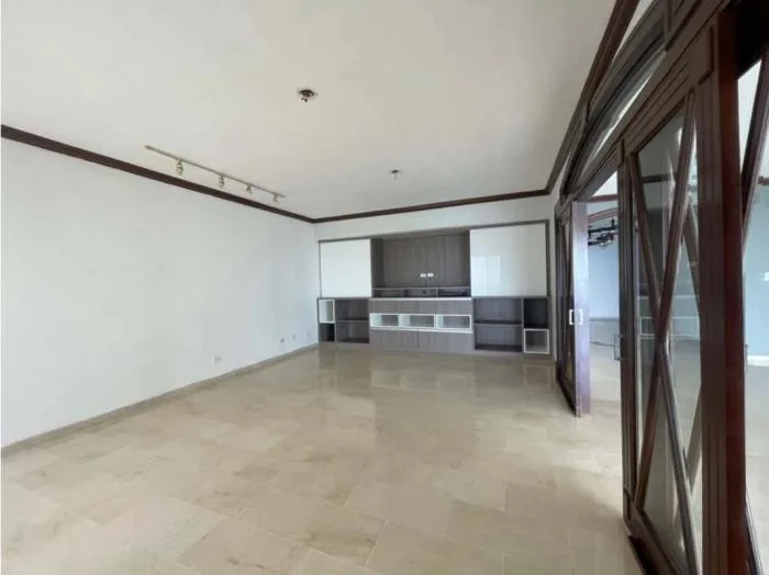 Apartamento en Torres miramar Avenida Balboa en alquiler — 2