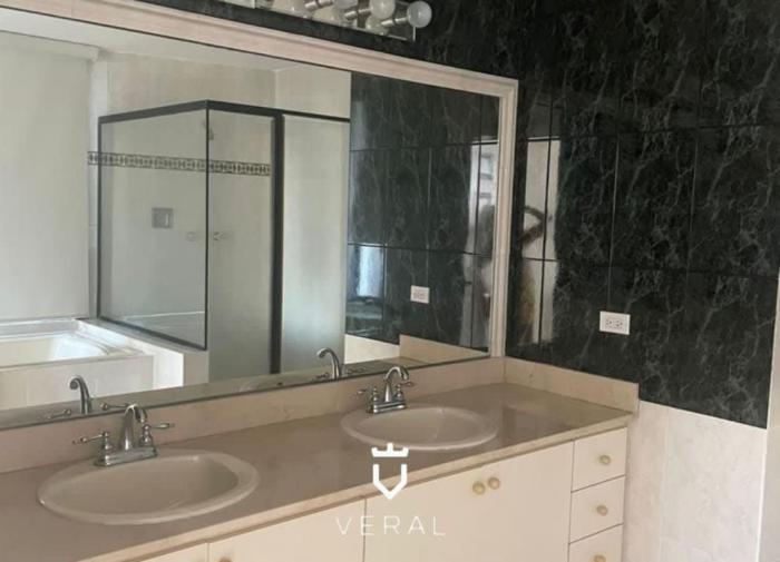 Condesa y princesa del mar 4 habitaciones en venta