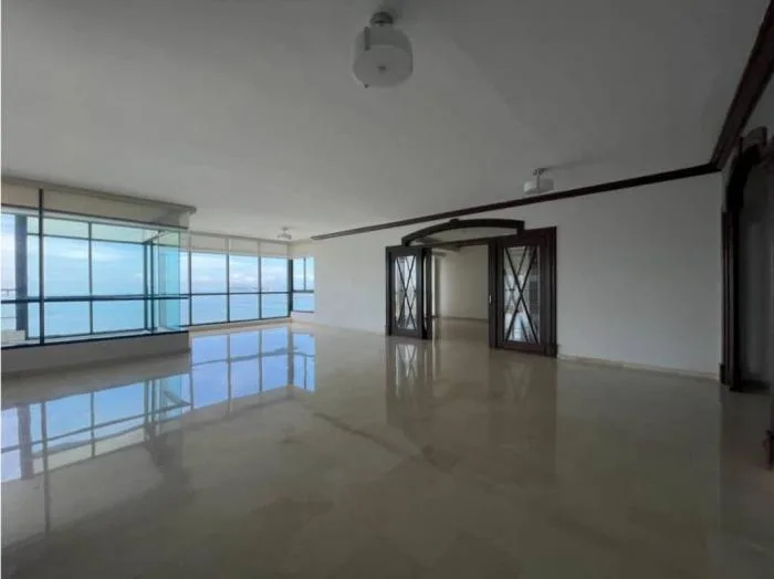 Apartment for sale in torres miramar 3 bedrooms — 4