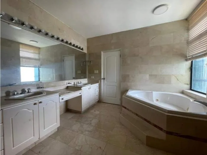 Apartment for sale in torres miramar 3 bedrooms — 5