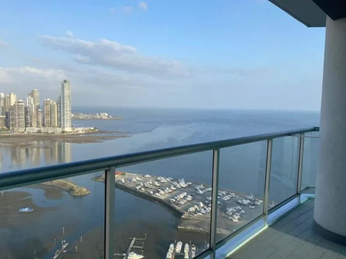 Apartamento en Yacht club tower de 3 habitaciones en venta — 2