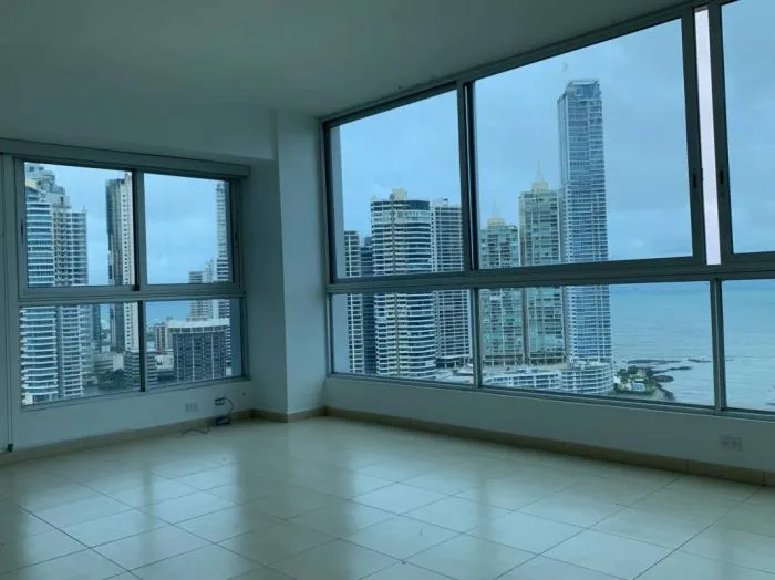 Apartamento en Grand bay de 1 recamara en alquiler — 3