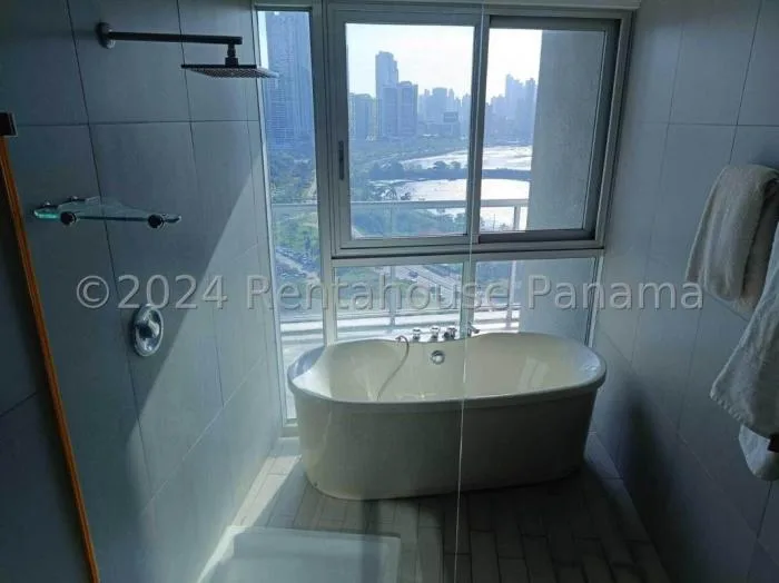 Venta de apartamento en Yacht club tower 2 habitaciones — 3